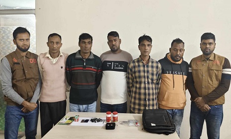 আশুলিয়ায় অজ্ঞান পার্টির ৫ সদস্য গ্রেপ্তার