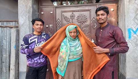 পঞ্চগড়ে শীতার্তদের মাঝে শীতবস্ত্র বিতরণ
