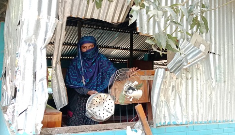 মহম্মদপুরে সংঘর্ষে বাড়িঘর ভাঙচুর, আহত ১০