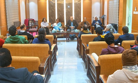 সাংবাদিকতায় শিক্ষার্থীদের আগ্রহ নেই কেন, জানতে চান সংস্কার কমিশন প্রধান