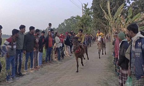 মাগুরায় বার্ষিক ঘোড়দৌড় প্রতিযোগিতা ও গ্রামীণ মেলা অনুষ্ঠিত