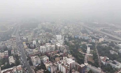 বিশ্বের সবচেয়ে দূষিত শহরের তালিকায় শীর্ষে ঢাকা