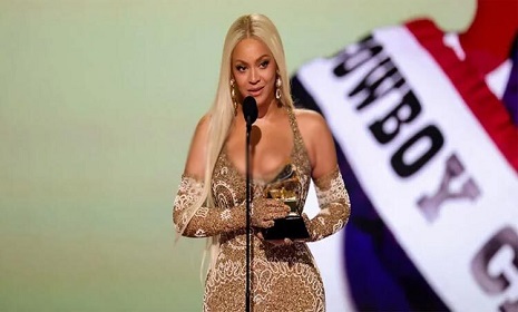 ৫০ বছরে প্রথম কৃষ্ণাঙ্গ হিসেবে গ্র্যামি জিতে বিয়ন্সের ইতিহাস