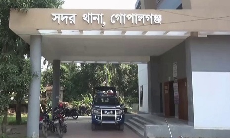 গোপালগঞ্জে ট্রাক চাপায় শ্রমিক নিহত