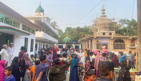 নোয়াখালী শিবপুর দরবার শরীফে চলছে বাৎসরিক ওরস মাহফিল