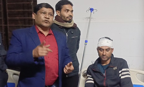 নড়াইলে লিফলেট বিতরণ নিয়ে সংঘর্ষ, আহত ৫