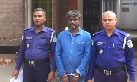 ত্রিশালে আওয়ামীলীগ নেতা ও সদর ইউনিয়ন পরিষদের চেয়ারম্যান জাকির হোসেনসহ আটক ৬
