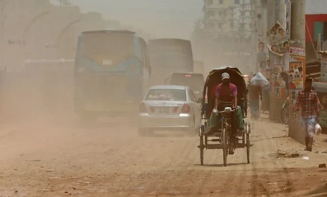 আজ বায়ুদূষণে শীর্ষে ঢাকা