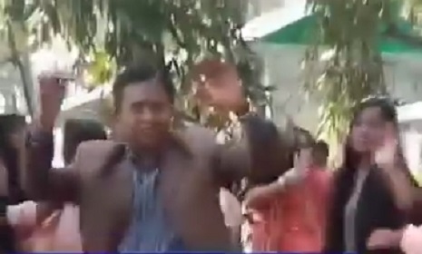নগরকান্দায় ছাত্রীদের সঙ্গে শিক্ষকের নাচের ভিডিও ভাইরাল!