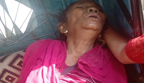 ময়নাতদন্ত শেষে চিনগ্ধী চাকমার মরদেহ পরিবারে কাছে হস্তান্তর