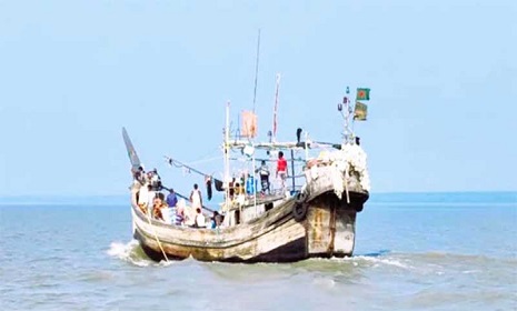 সমুদ্রে মাছ ধরায় ৫৮ দিনের নিষেধাজ্ঞা