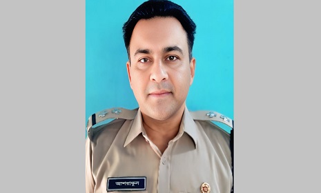 স্বামীকে ইয়াবা দিয়ে ফাঁসিয়ে স্ত্রীকে কুপ্রস্তাব