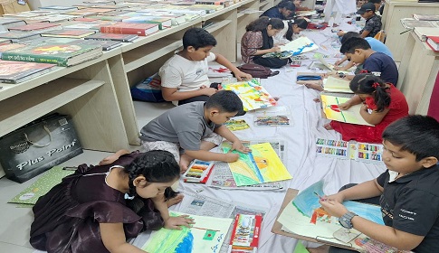 শিশু-কিশোরদের রং তুলিতে গণহত্যার ইতিহাস
