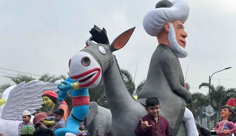ঈদ মিছিলে নাসিরুদ্দিন হোজ্জার পাপেট নিয়ে নানা আলোচনা