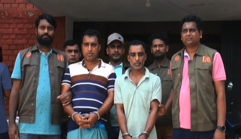 সাতক্ষীরায় ভেজাল দুধ বাজারজাত চক্রের দুই সদস্য আটক