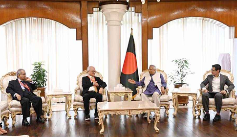 প্রধান উপদেষ্টার সঙ্গে দক্ষিণ কোরিয়ার বিনিয়োগকারীদের বৈঠক