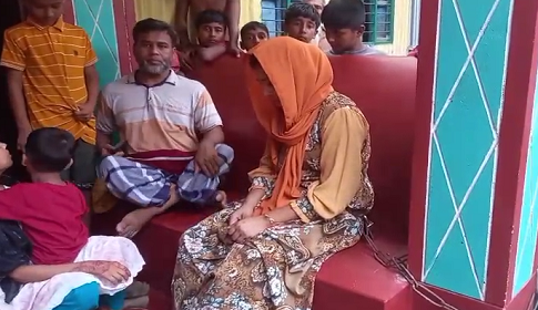 গৃহবধূকে শিকলে বেঁধে রাখলেন স্বামী