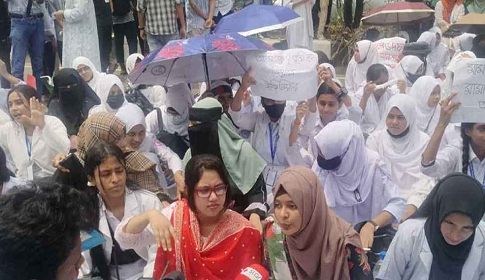 দাবি আদায়ে পলিটেকনিক শিক্ষার্থীদের আল্টিমেটাম