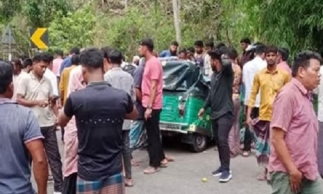 রাঙ্গামাটিতে পিকআপভ্যান-সিএনজি সংঘর্ষে নিহত ৫