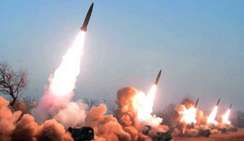 ভয়ংকর ক্ষেপণাস্ত্র পরীক্ষা চালাল পাকিস্তান