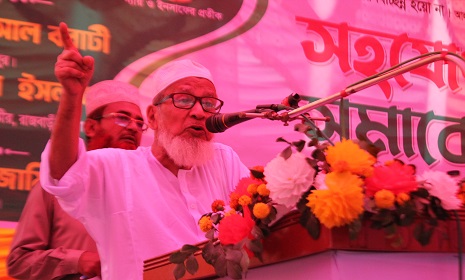 ‘দীর্ঘ ৫০ বছর যারাই ক্ষমতায় এসেছে তারাই লুটপাট করেছে’