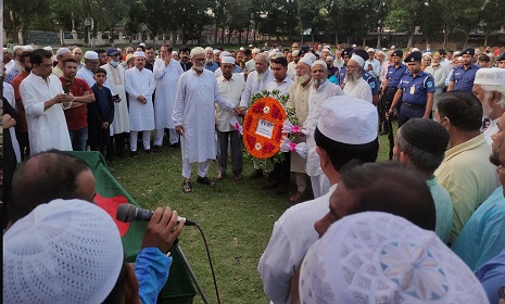 ফরিদপুরে রাষ্ট্রীয় মর্যাদায় চিরনিদ্রায় শায়িত হলেন বীর মুক্তিযোদ্ধা সৈয়দ মাসুদ