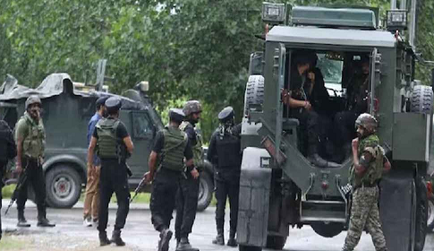 জম্মু-কাশ্মীরে গাড়ি খাদে পড়ে ভারতীয় ৩ সেনা নিহত