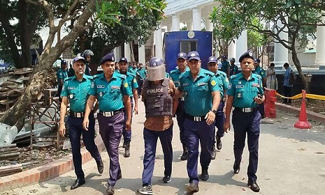 সাবেক আইজিপি শহীদুলসহ ৩ জন ট্রাইব্যুনালে হাজির