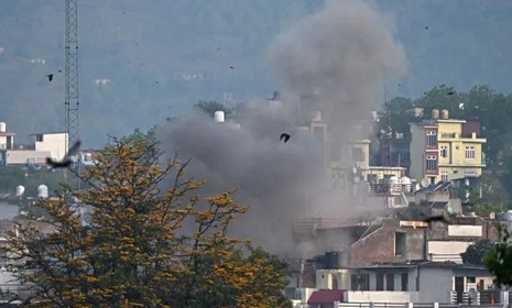 সাত সকালে লাহোরে বিস্ফোরণ