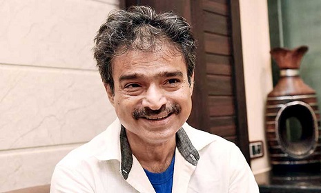 ‘যুদ্ধ মানেই মুনাফার খেলা’