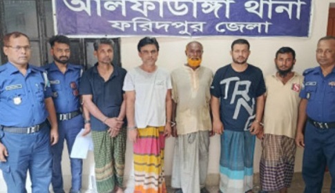ফরিদপুরে বিস্ফোরক মামলায় মুক্তিযোদ্ধাসহ আ.লীগের ৫ নেতাকর্মী গ্রেফতার
