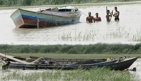 কীর্তনখোলা নদী তীরের মাটিতে তৈরী হচ্ছে ইট, হুমকিতে বেড়িবাঁধ