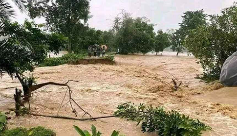২৪ ঘণ্টার মধ্যে ৪ জেলায় বন্যার শঙ্কা