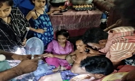 শৈলকুপায় চাঁদাবাজির প্রতিবাদে বক্তব্য দেওয়ায় ইউপি সদস্যকে হাতুড়িপেটা
