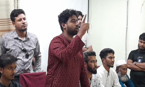 ‘ড. ইউনূসকে পদত্যাগ করালে ছাত্র-জনতা এবার বিপ্লবী সরকার গঠন করবে’