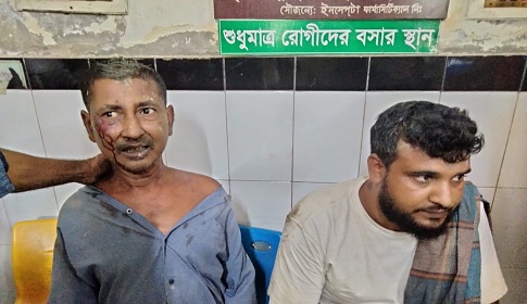 সাতক্ষীরায় বাসের ধাক্কায় ইজিবাইকে থাকা শিশুর মৃত্যু, চালকসহ আহত ৬
