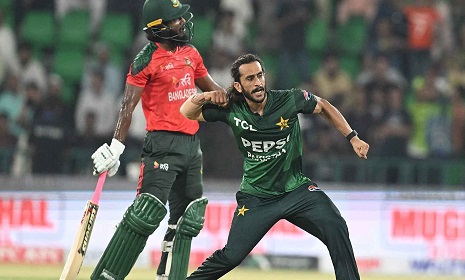 বাংলাদেশকে বড় ব্যবধানে হারাল পাকিস্তান