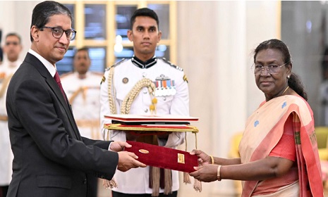 গণতান্ত্রিক-স্থিতিশীল বাংলাদেশের প্রত্যাশা ভারতের রাষ্ট্রপতির