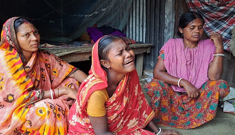 পাঁচ মাসের শিশু হত্যার অভিযোগে মা আটক