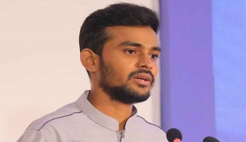 ১২০০ বস্তা চাল উদ্ধারের খবর নিয়ে উপদেষ্টা আসিফের বক্তব্য