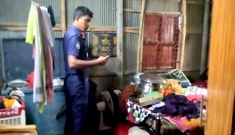 ঈশ্বরদীতে মসজিদের ইমামের বাসায় দুর্ধর্ষ চুরি, ৯ লাখ টাকার মালামাল লুট