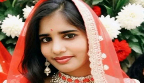 নড়াইলে গৃহবধূর লাশ উদ্ধার, পরিবারের দাবি হত্যা