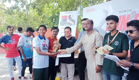 যশোরে প্রথম বারের মত অনুষ্ঠিত হলো ‘রান ফর যশোর ১.০’ ম্যারাথন