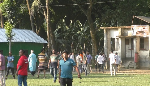 ঝিনাইদহে বিএনপি নেতা জয়ন্ত কুন্ডুর সমাবেশকে লক্ষ্য করে ককটেল বিস্ফোরণ
