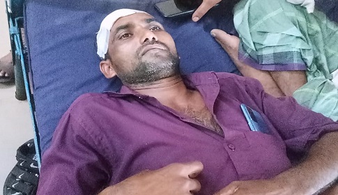 সালথায় পূর্ব শত্রুতার জেরে অতর্কিত হামলা, আহত ৪