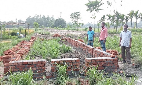 গোবিন্দগঞ্জে দানকৃত জমিতে বিদ্যালয় ভবন না করে অন্যত্র ভবন নির্মাণের চেষ্টার অভিযোগ