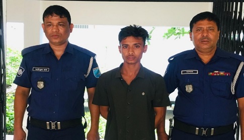 দুই শিক্ষার্থীকে ধর্ষণ মামলায় যুবক গ্রেফতার