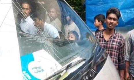 লাশবাহী গাড়ি ভাঙচুরের অভিযোগ হাইওয়ে থানার ওসির বিরুদ্ধে
