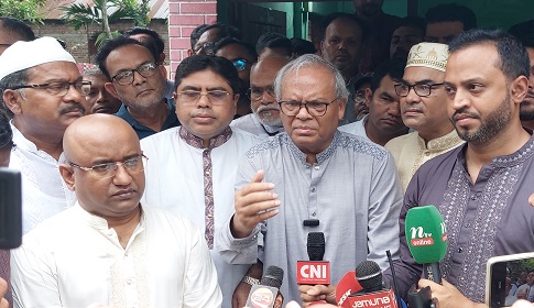 ‘এখনো বহু চক্রান্ত-ষড়যন্ত্রের মধ্যে দিয়ে আমাদের যেতে হচ্ছে’