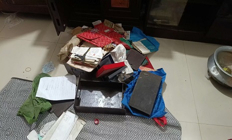 ঝিনাইদহে ব্যবসায়ীর বাড়িতে দুর্ধর্ষ ডাকাতি
